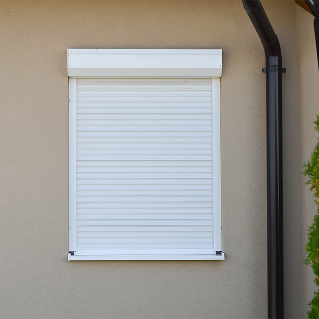 Installation volets sur mesure Lille